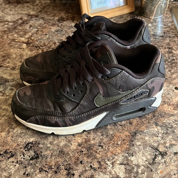 Nike camo air maxx - Picture 1 of 2